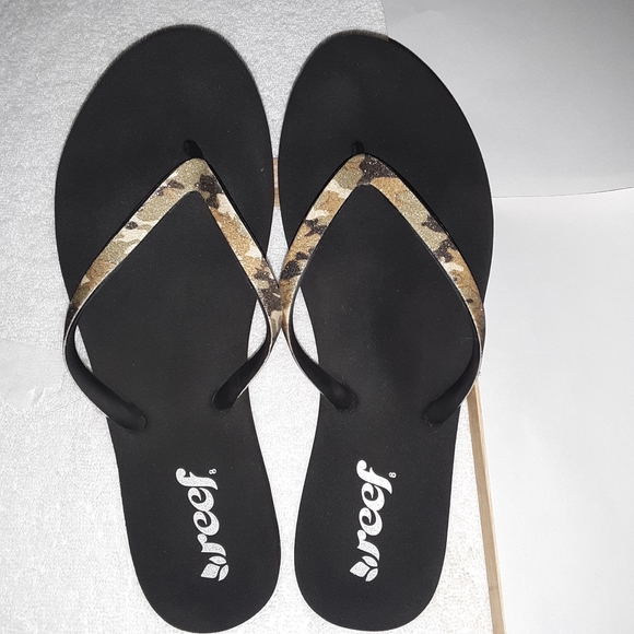 reef camo flip flops